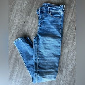 American Eagle Super High-Rise Jegging, Size 4